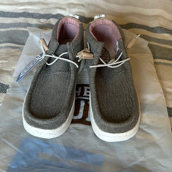 Awesome hey dude boots, just too small for me - Picture 1 of 6